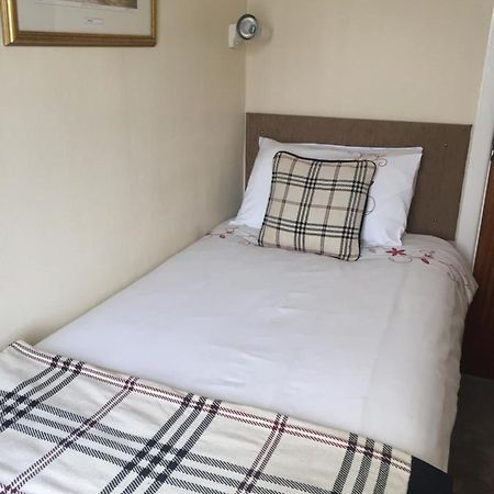 San Michele Guest House Poole Eksteriør billede